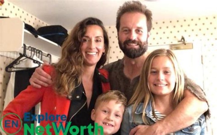 Alfie Boe Bio, Wiki, Age, Height, Family, Wife, Children, Les Miserables, Movies, and Net Worth